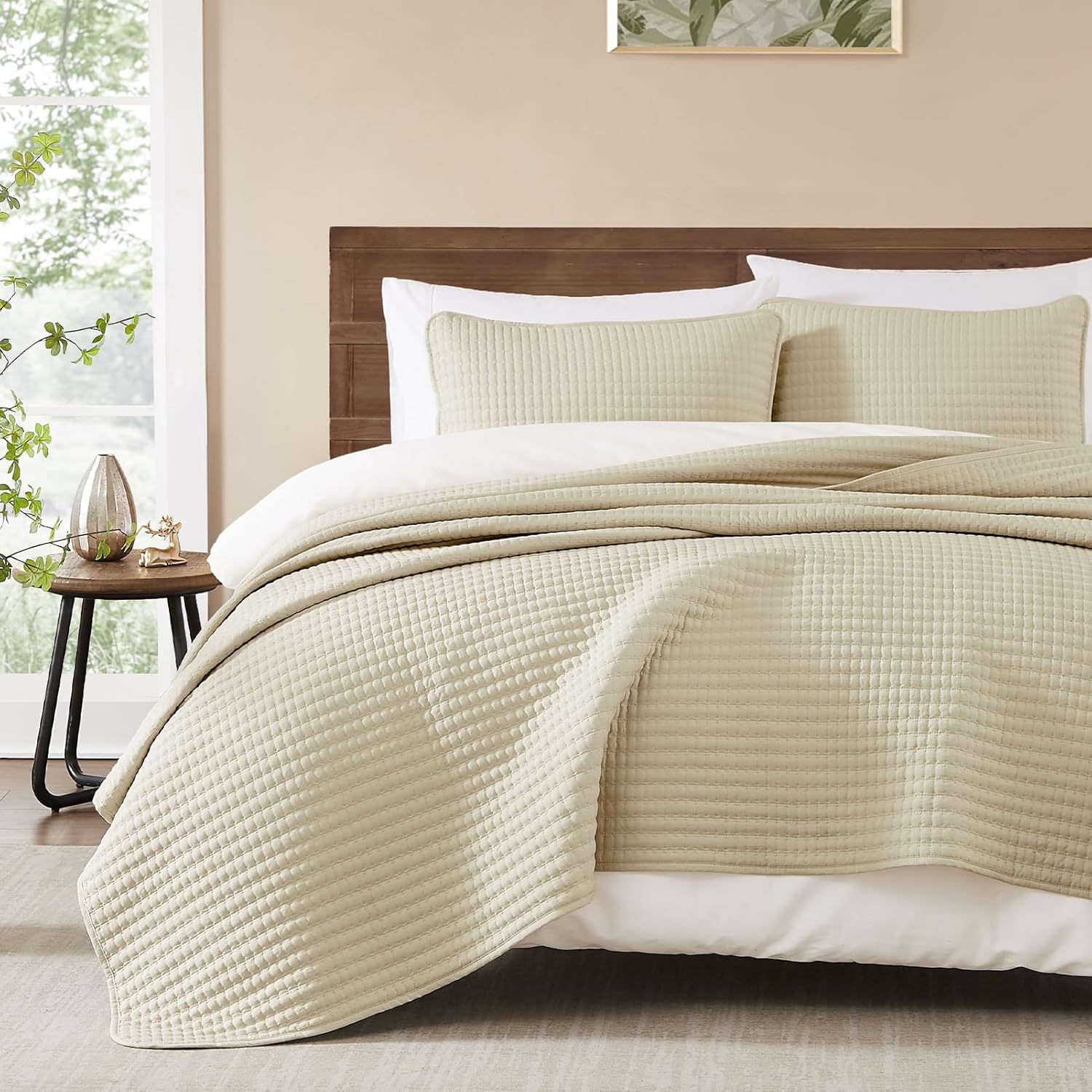 Queen Quilt-3 Pieces Lightweight Bedspreads Olive Green Queen Size Quilt Bedding Set for All Seasons, Soft Summer Coverlet with 2 Pillow Shams Suitable for Bed & Couch