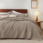Quilts Queen Size - Grey Bedspreads Queen Size with Basket Weave Pattern, Soft Quilt Bedding Set, Lightweight Comforter Set Coverlet for All Seasons with 2 Pillow Shams (90" x 96") | Skin-Friendly Soft, All-Season Comfort, Breathable